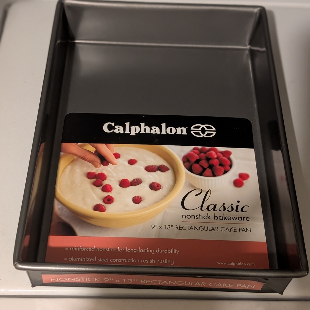 Calphalon Classic Nonstick Black Rectangular Cake Pan